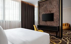 Card Hotel